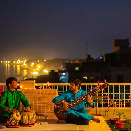 Wander Station Varanasi-2